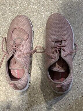 #727 Skechers Women's Rose Pink Lightweight Slip-On Athletic Sneakers